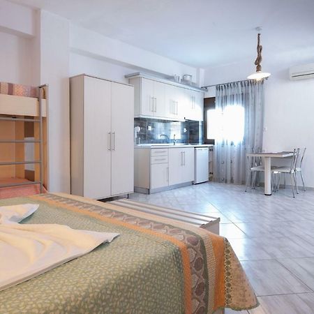 Nikola'S Apartments 托罗尼 外观 照片