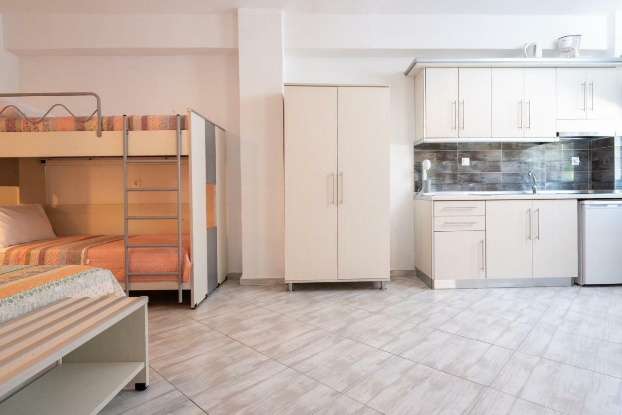 Nikola'S Apartments 托罗尼 外观 照片