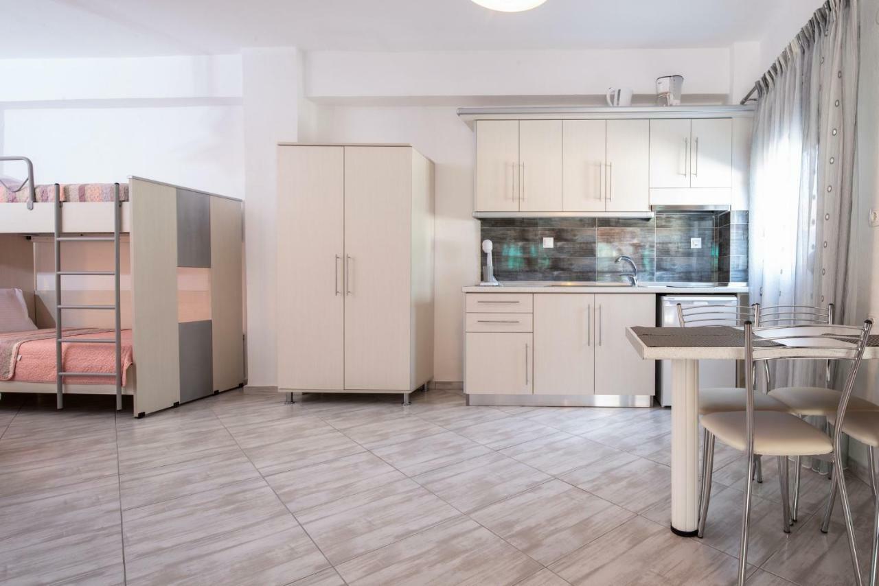 Nikola'S Apartments 托罗尼 外观 照片